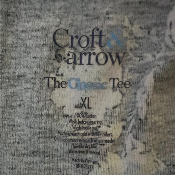 Croft & Barrow Black Floral Short Sleeve Tee - Picture 2 of 2